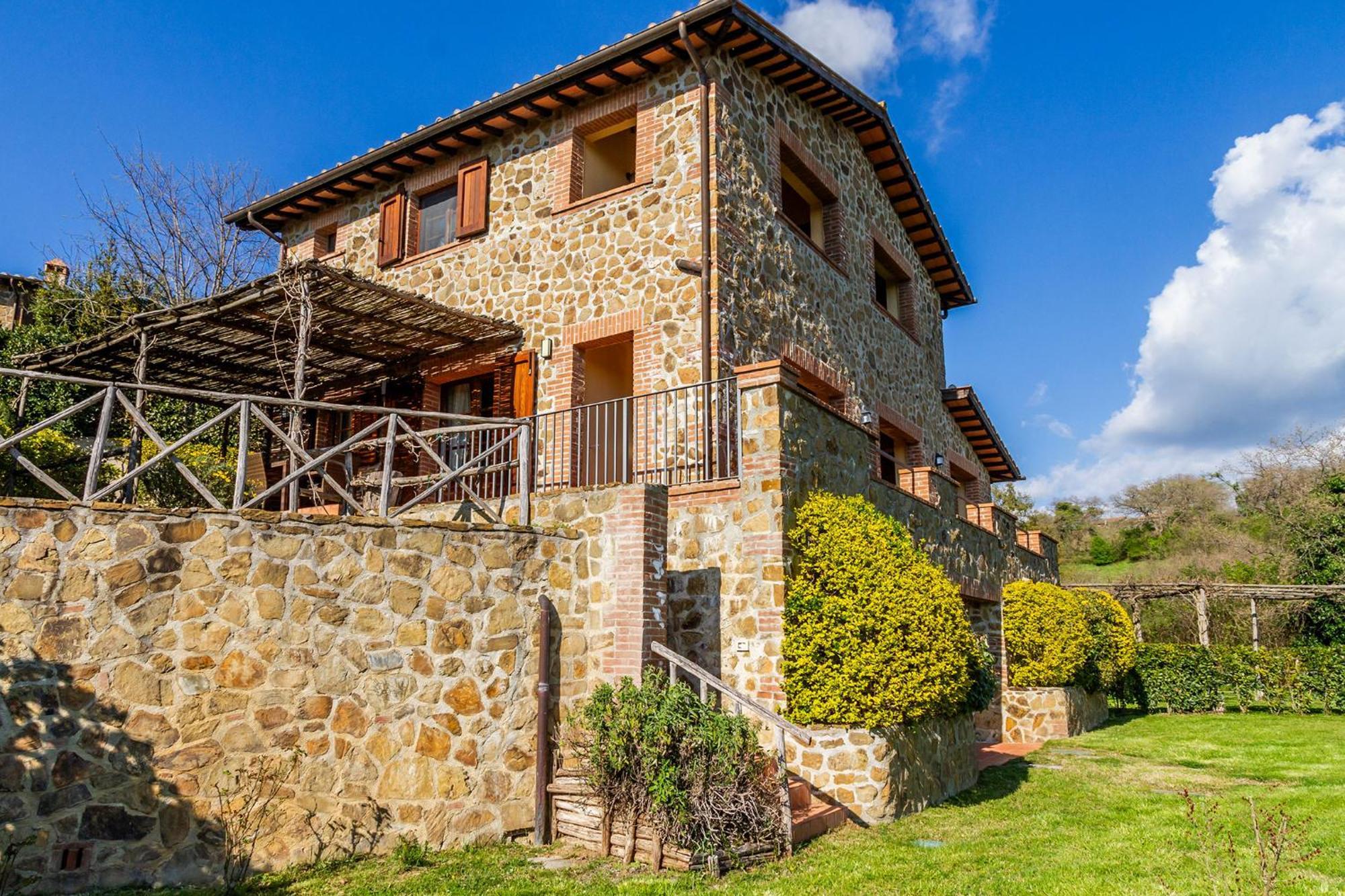 Home With A View In Scansano, Tuscany Bagian luar foto